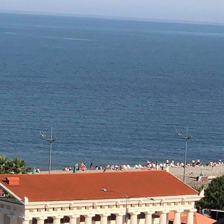 Apartment Sea Tower Khimshiashvili 15 Batumi Zewnętrze zdjęcie